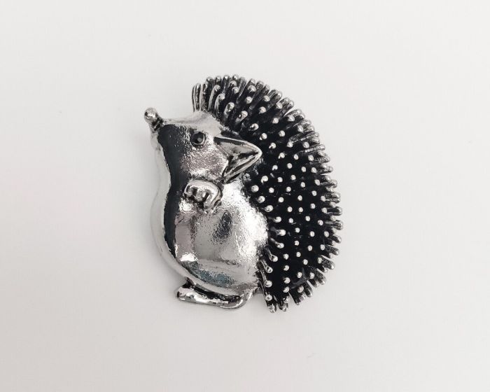 Hedgehog brooch R251774907170
