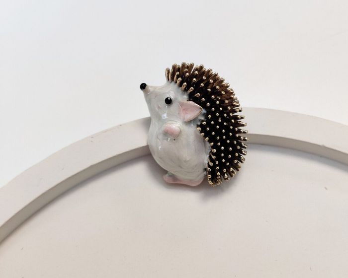 Hedgehog brooch R252074907170