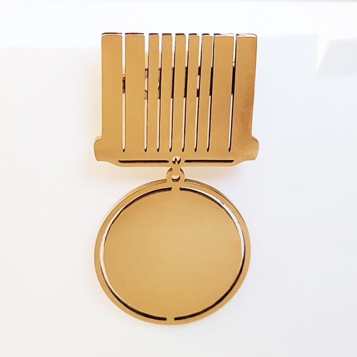 Steel brooch G265174807160