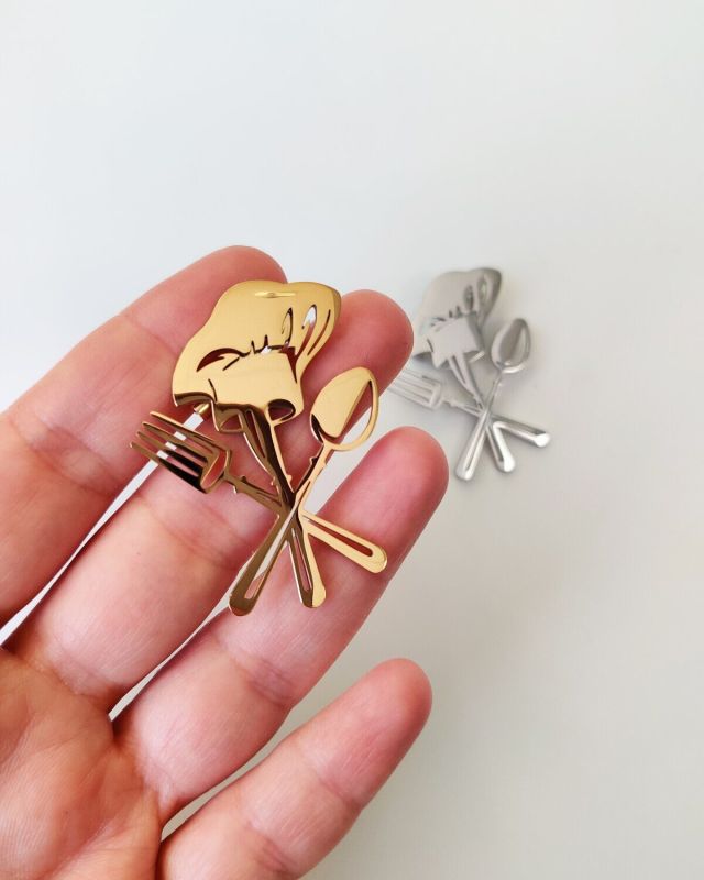 Steel brooch R266374907180