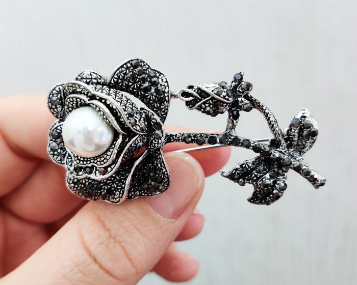 Flower brooch G346274807160