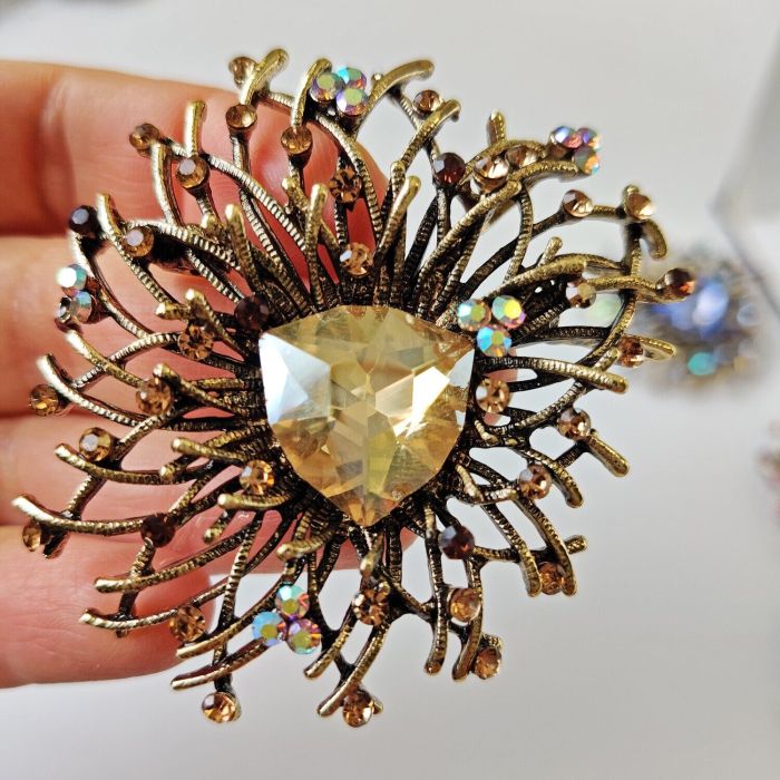 Brooch R347675907230
