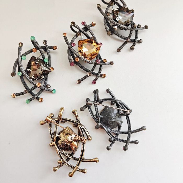 Brooch R348375507195