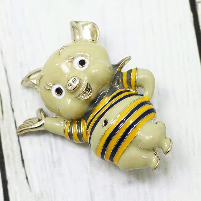 Brooch 2019 NG-31 2019 NG-31