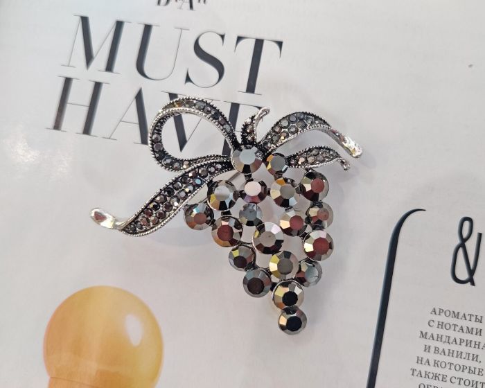 Brooch G579574907180