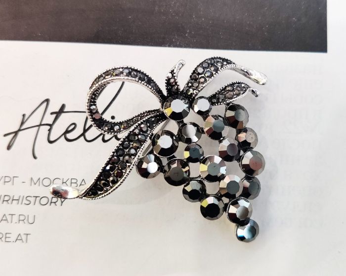 Brooch G579574907180