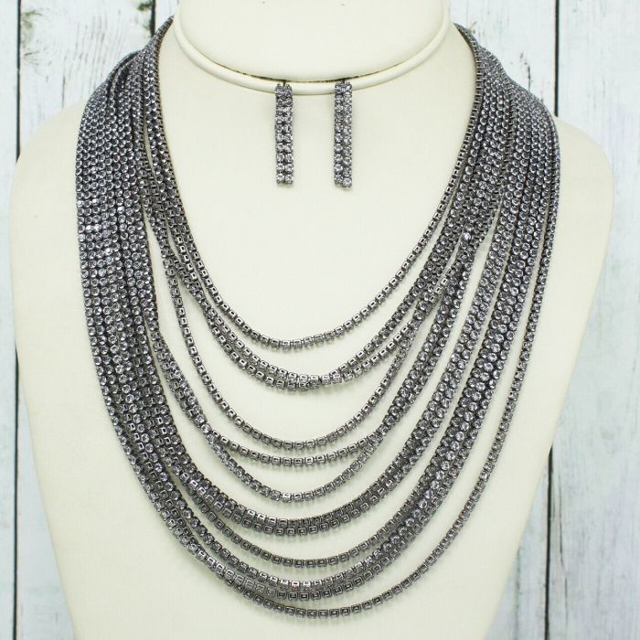 Set (necklace and earrings) V654779907395 V654779907395