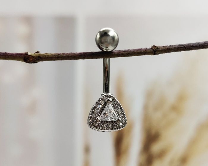 Belly button piercing G64327290795