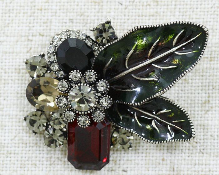 Brooch  D079677507250 D079677507250
