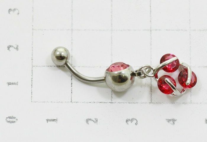 Belly button piercing F400 F400