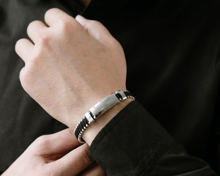 Genuine leather bracelet G6905