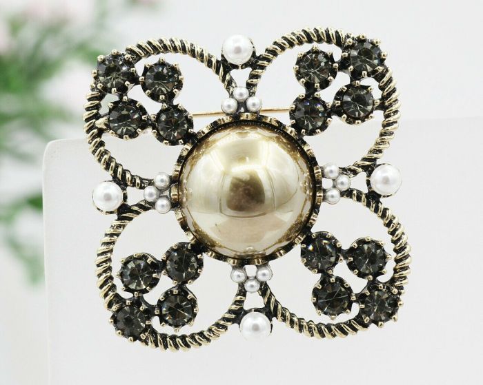 Brooch F936874807160 F936874807160