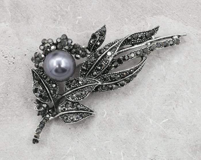 Brooch  F479974807160 F479974807160
