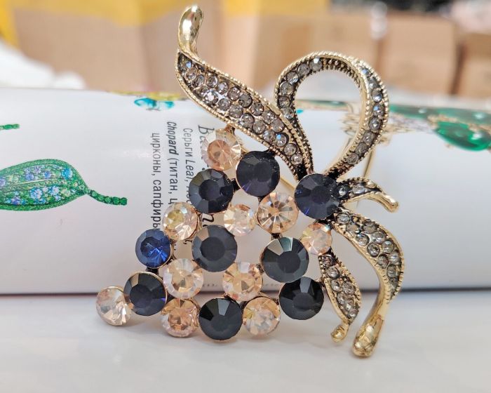Brooch G579374907180